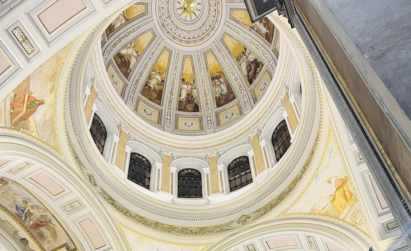 Giubileo a Nola: in Cattedrale celebrazione diocesana dell'apertura dell'Anno Santo 