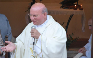 Il vescovo Sorrentino a Cimitile per San Paolino e Terasia
