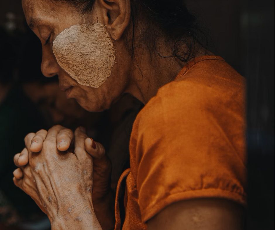 Cuori oranti per tenere accesa la fiaccola della carità
