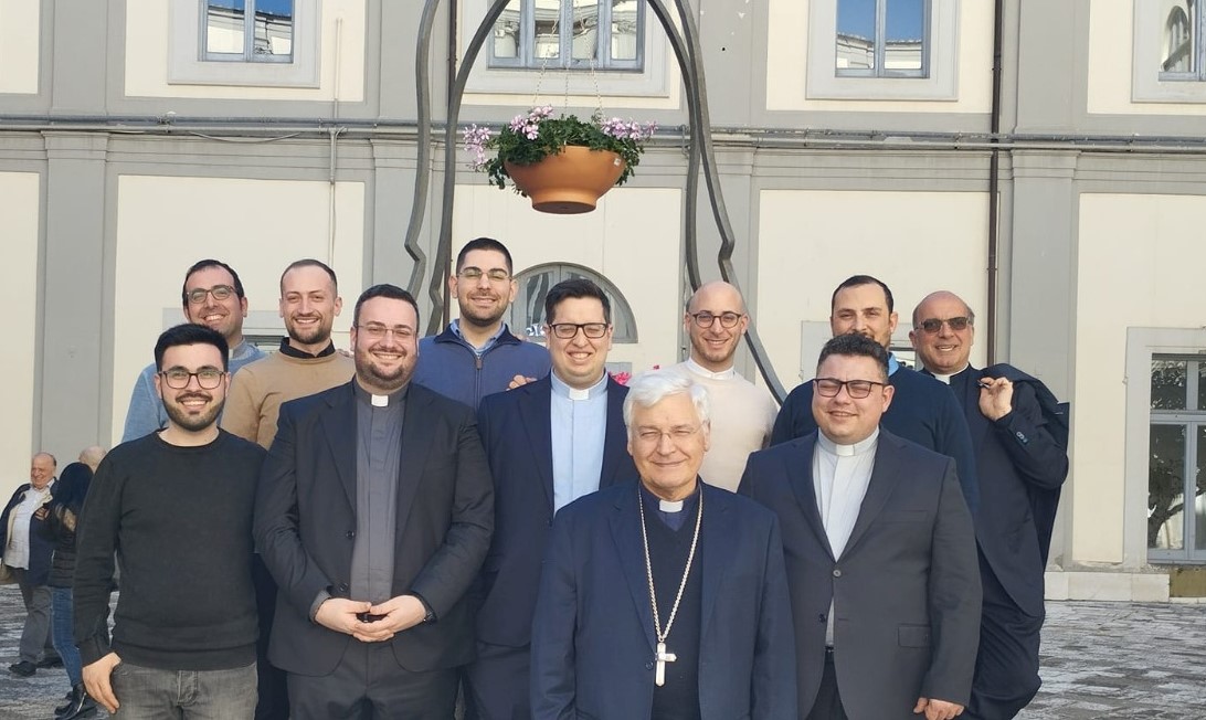 Il vescovo Francesco con la Comunità vocazionale diocesana